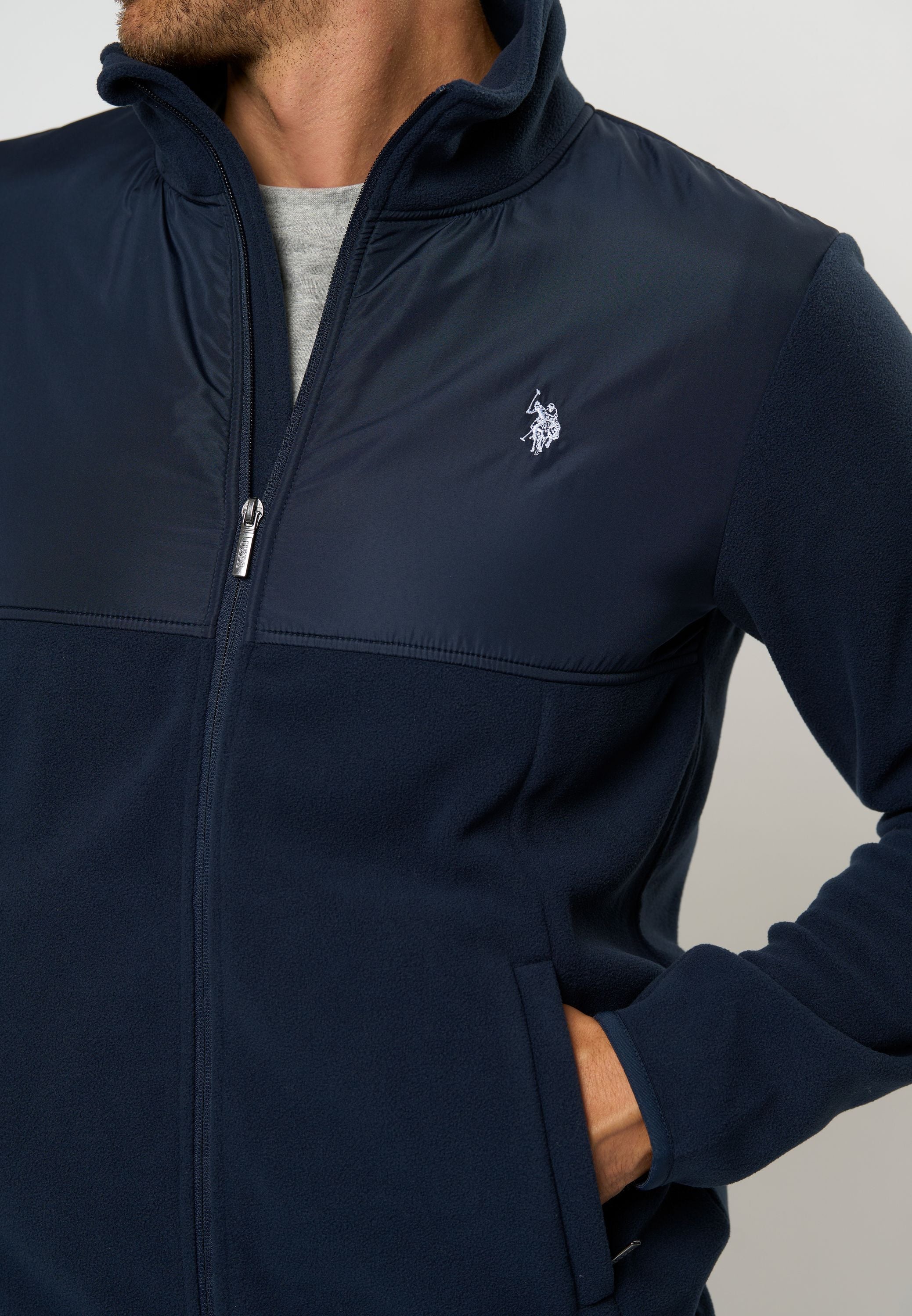 UMVitus Fleece Jacket