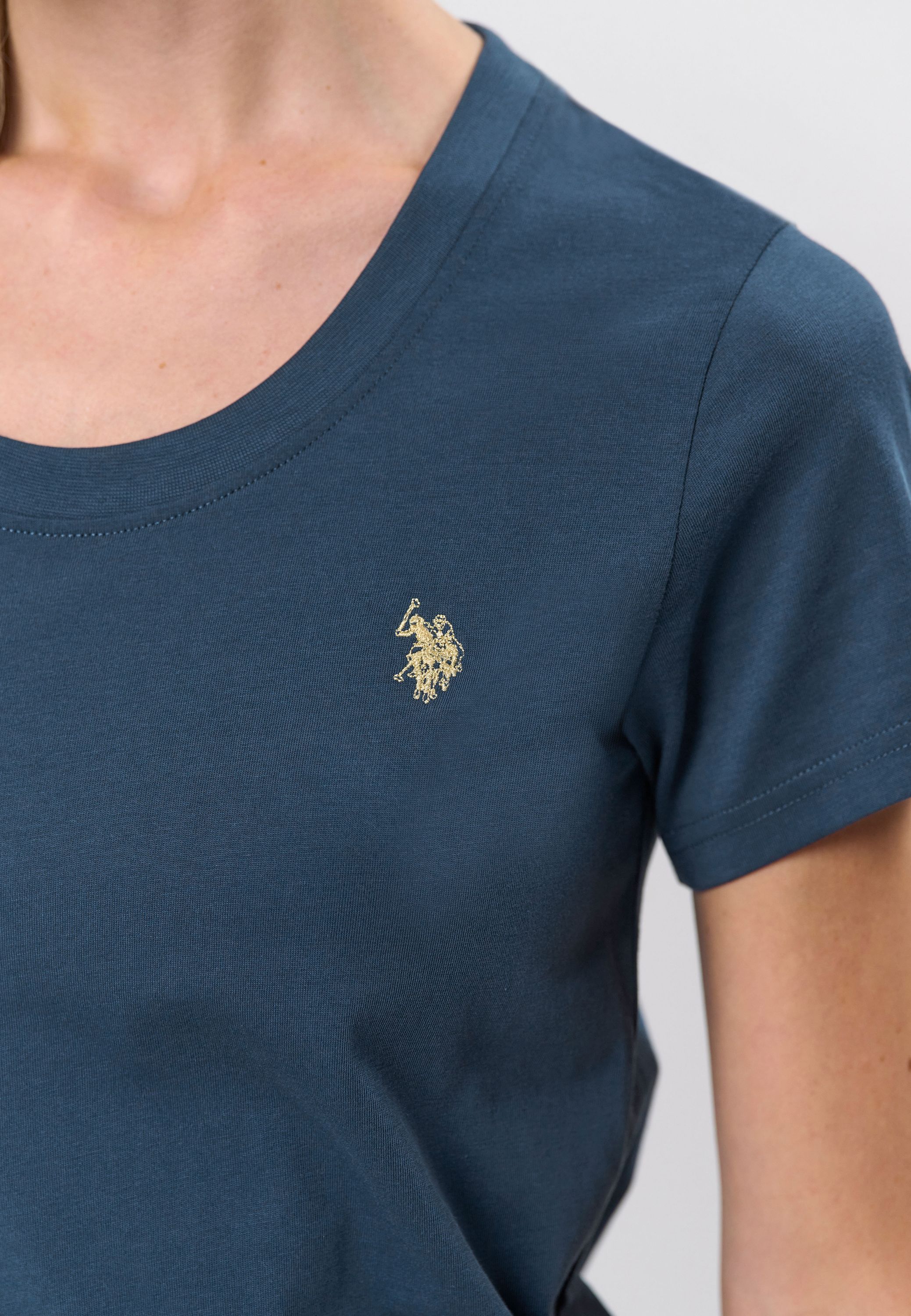 UWAmy Slim Fit T-shirt