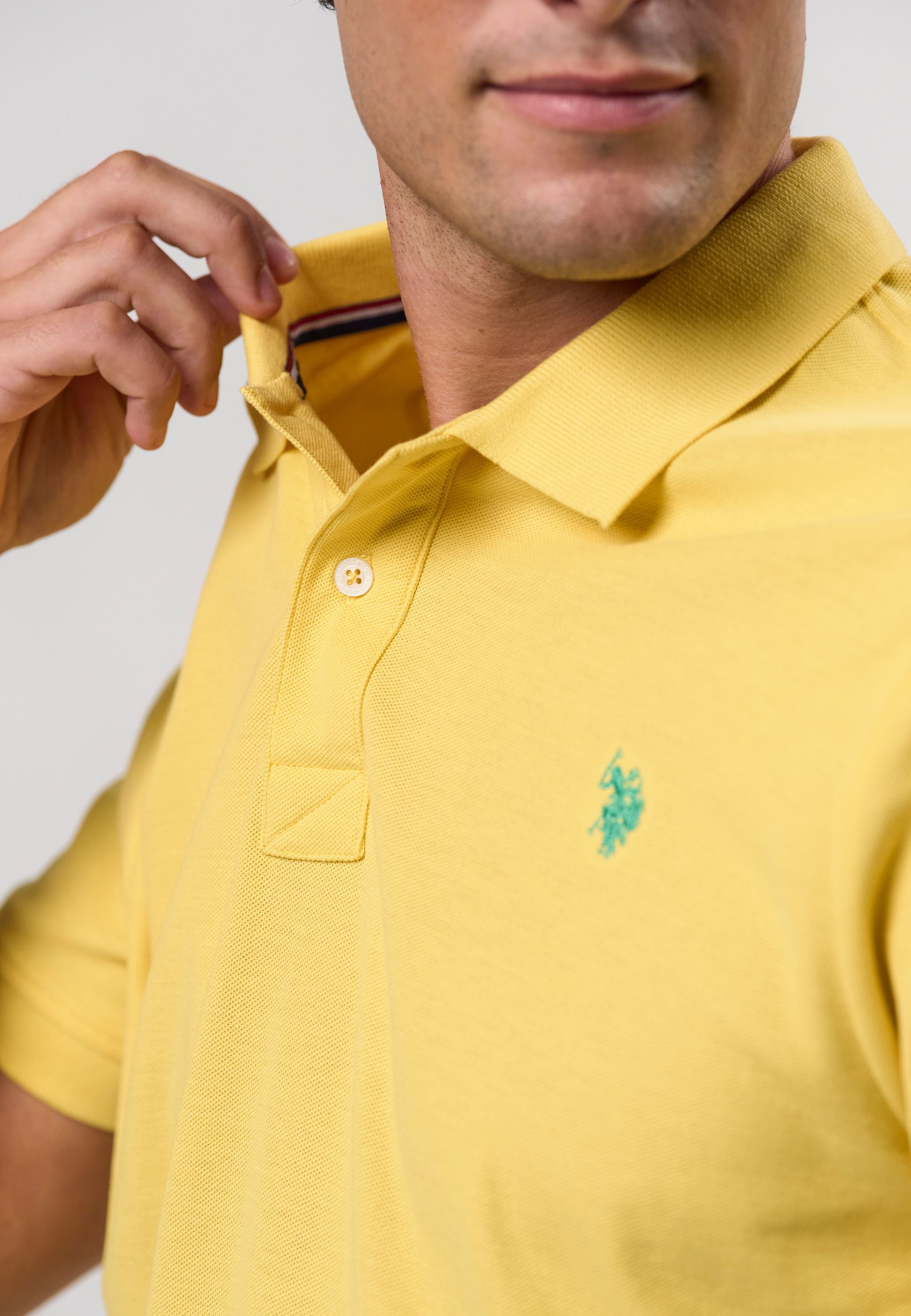 UMAlfred Polo