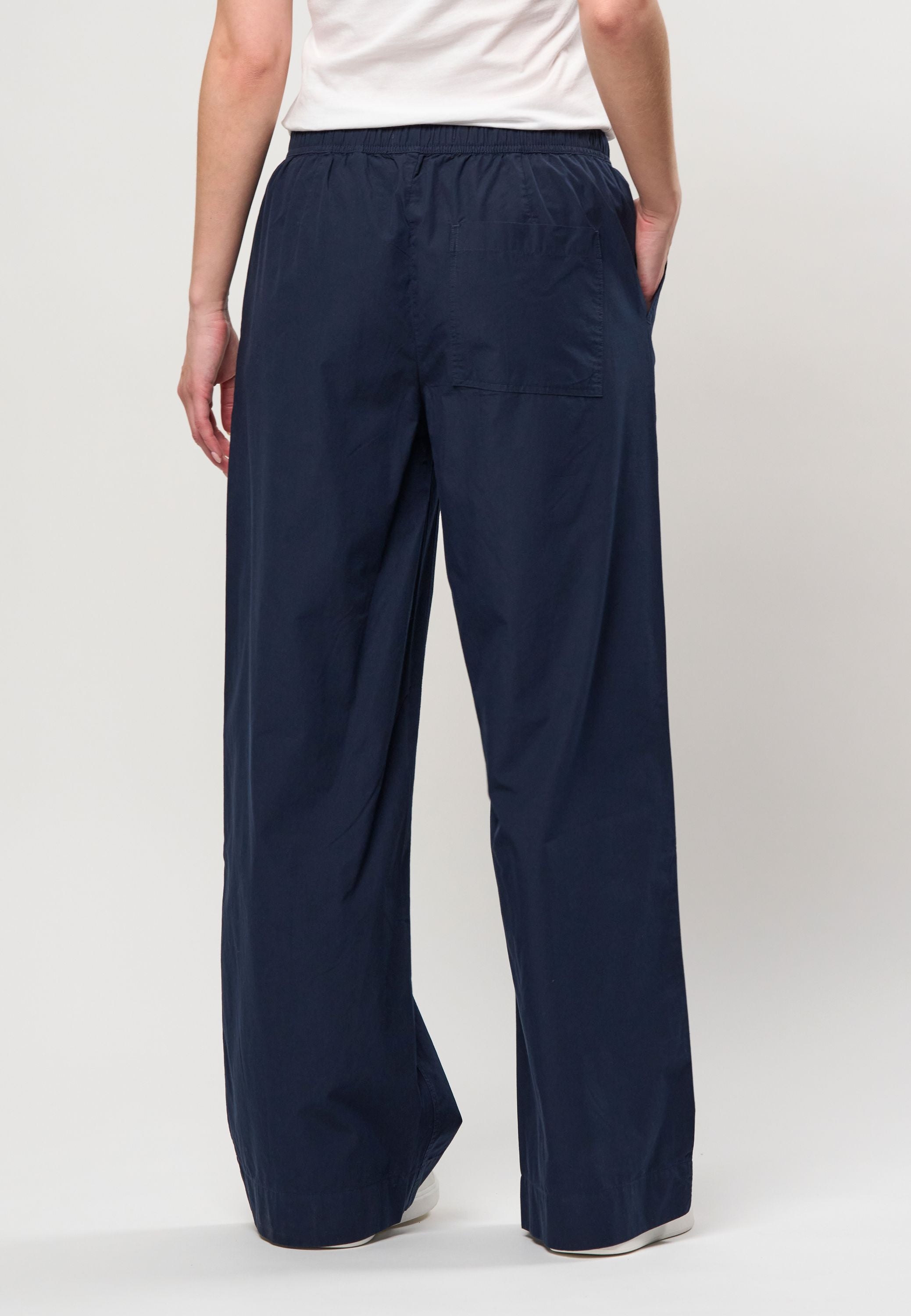 UWMira Pants
