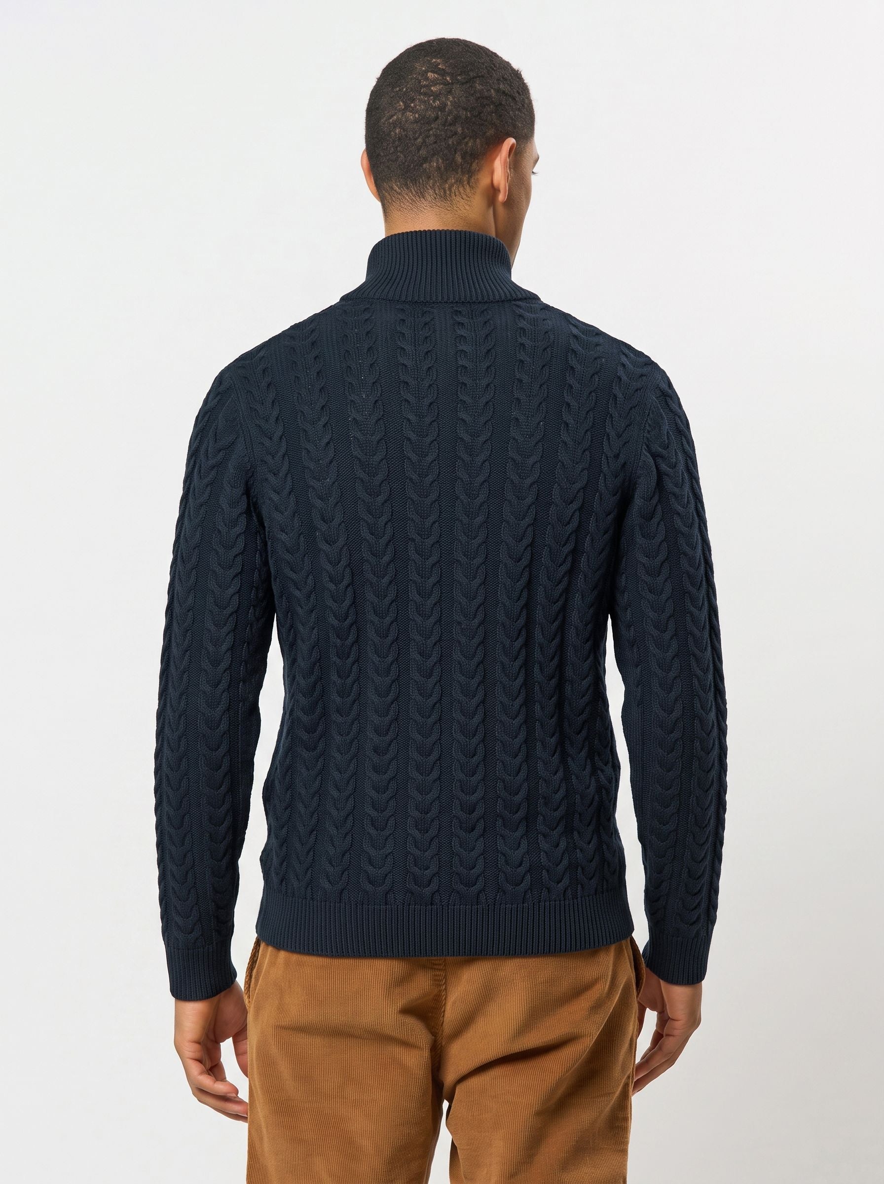 UMDashe Turtleneck Cable Knit