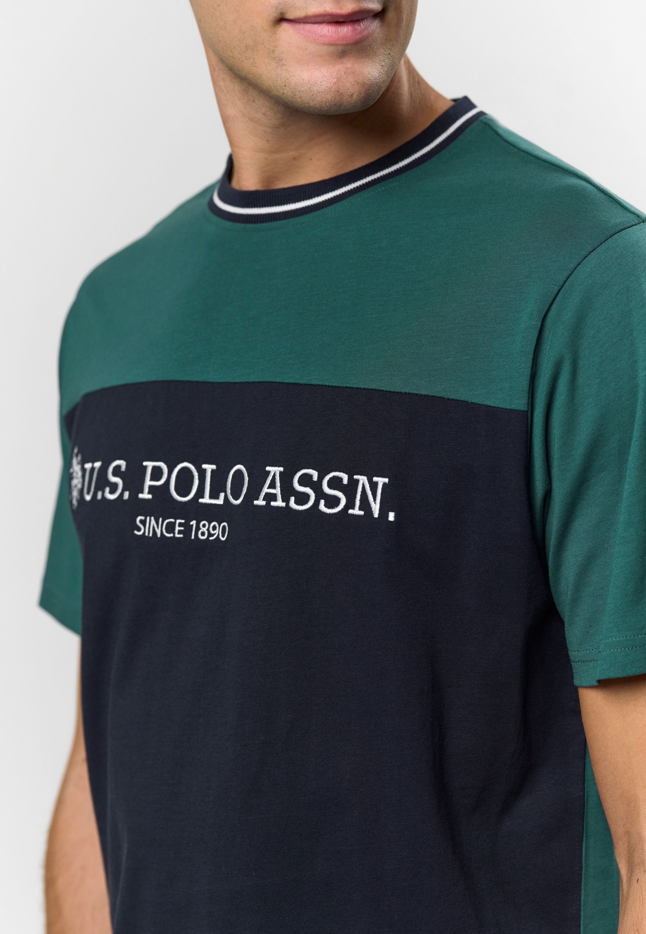 UMCarlo T-shirt
