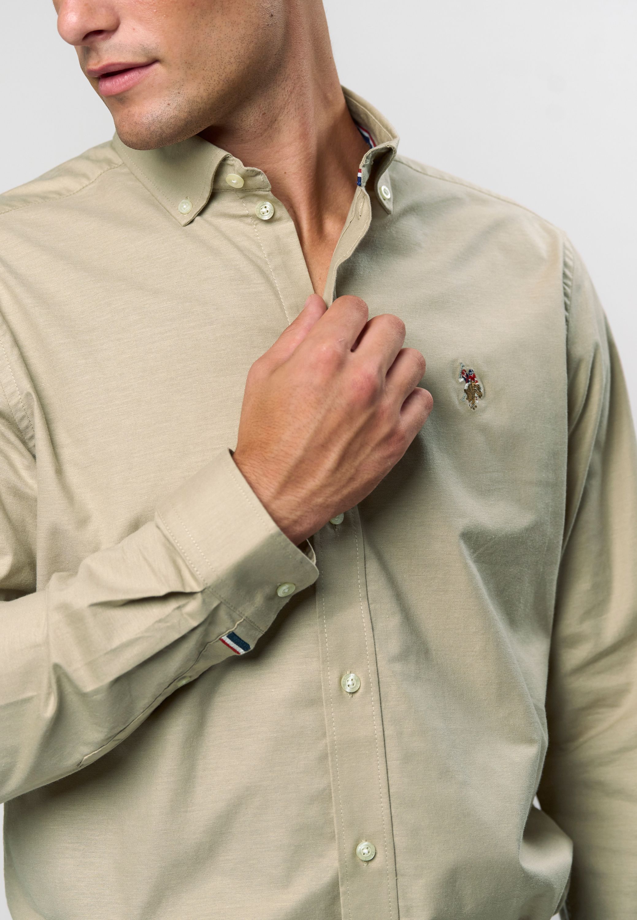 UMCalvert Flex Reg. Fit Shirt