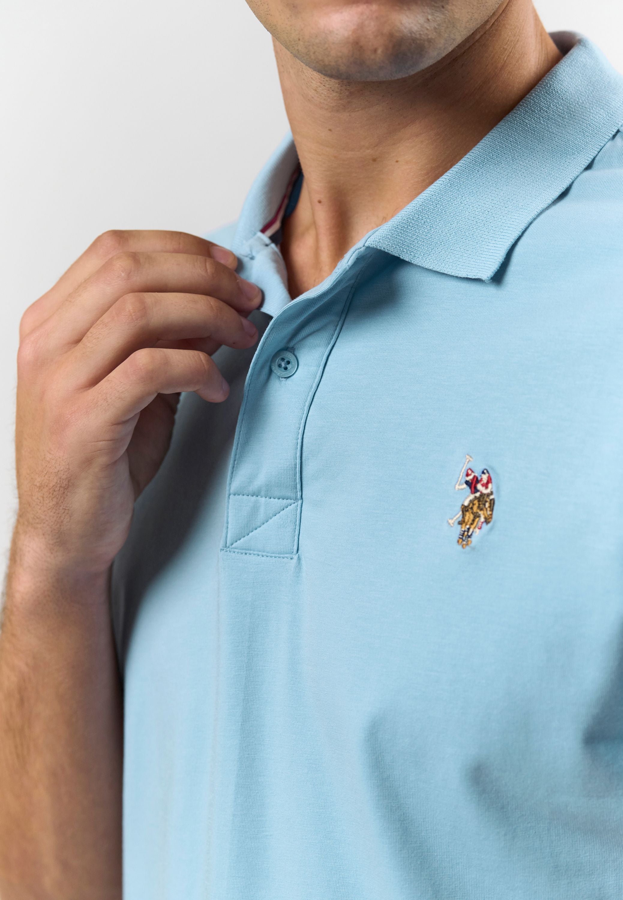 UMCostin Polo