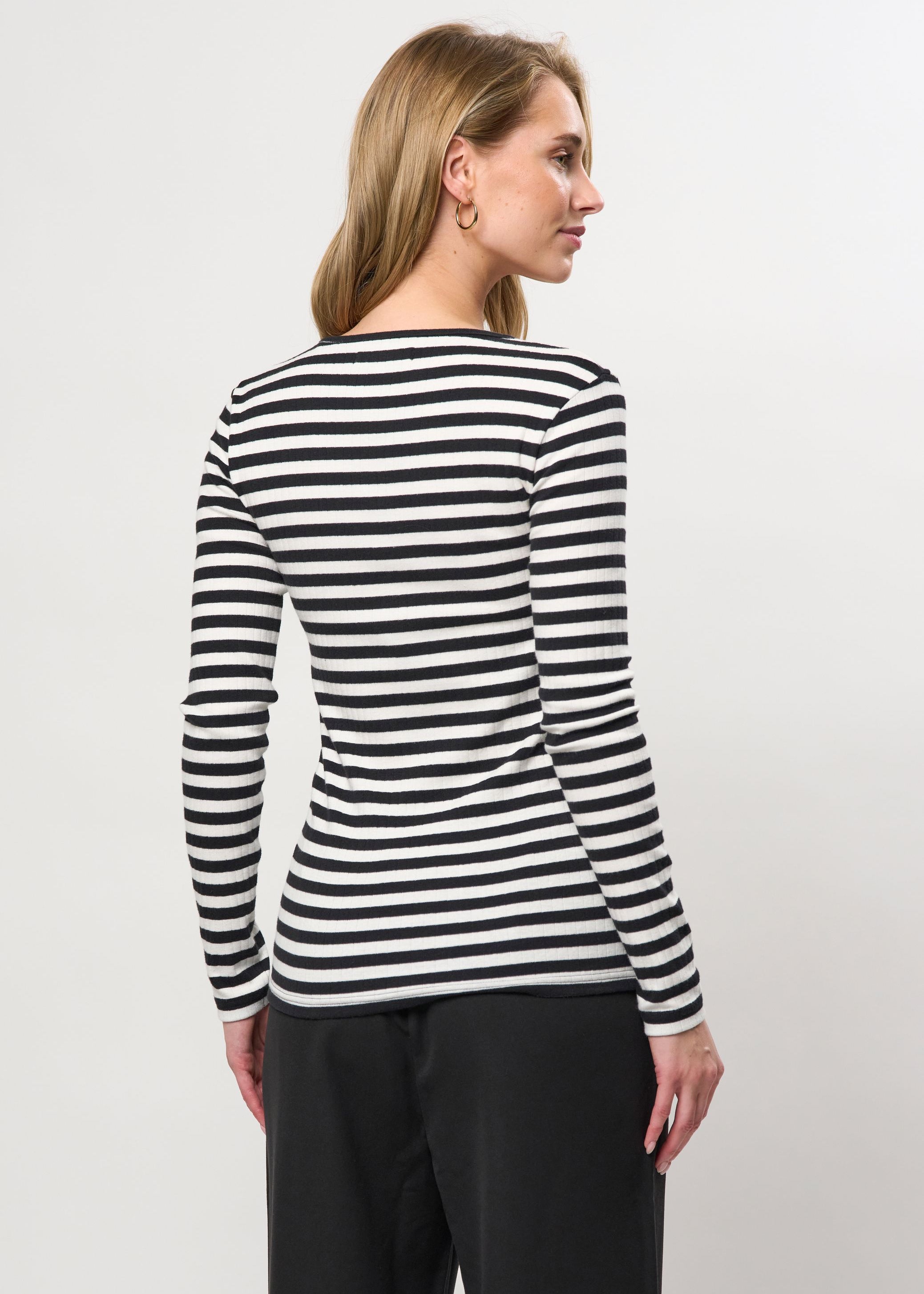 UWChanett Long Sleeve T-shirt