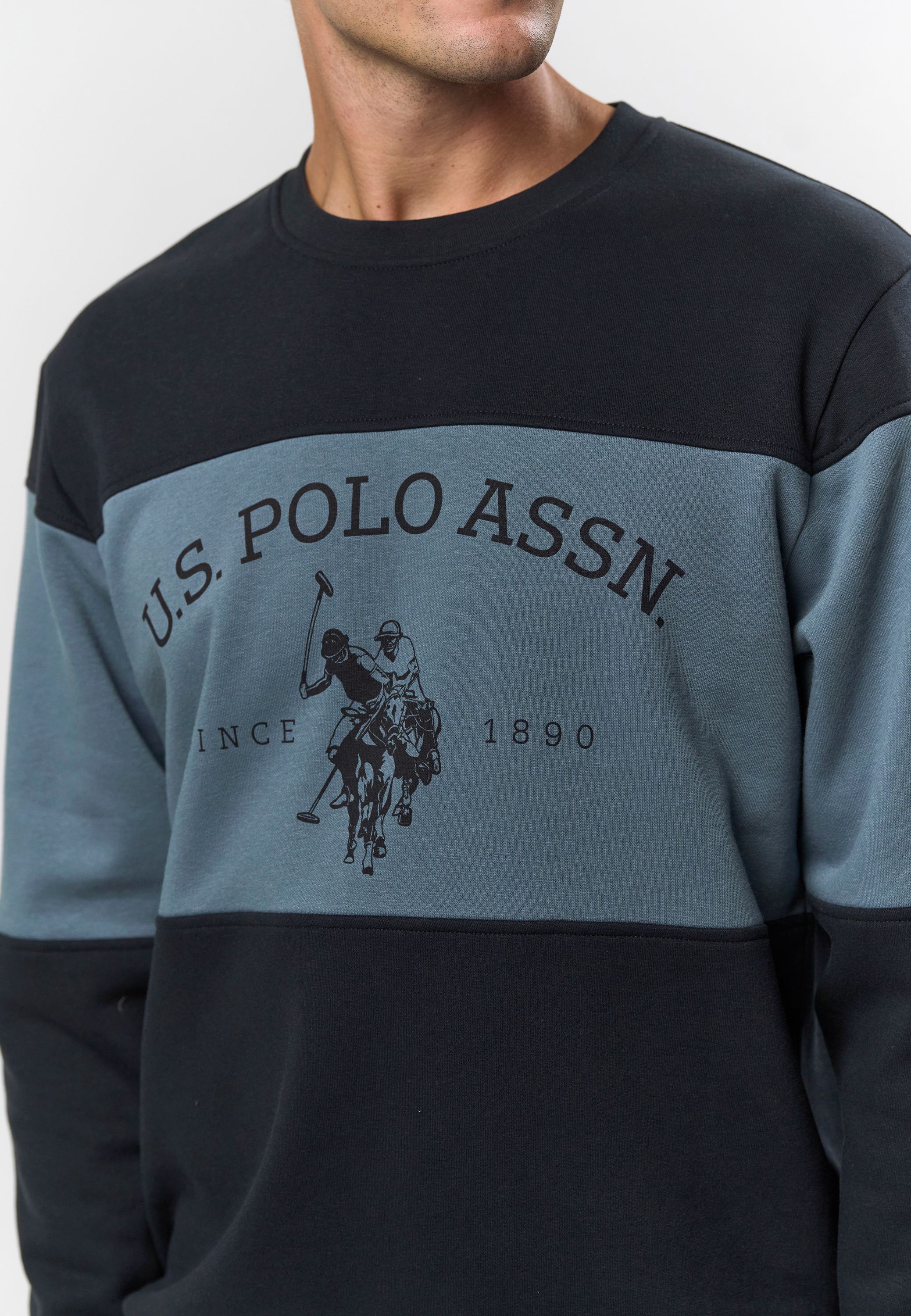 UMCay Sweatshirt