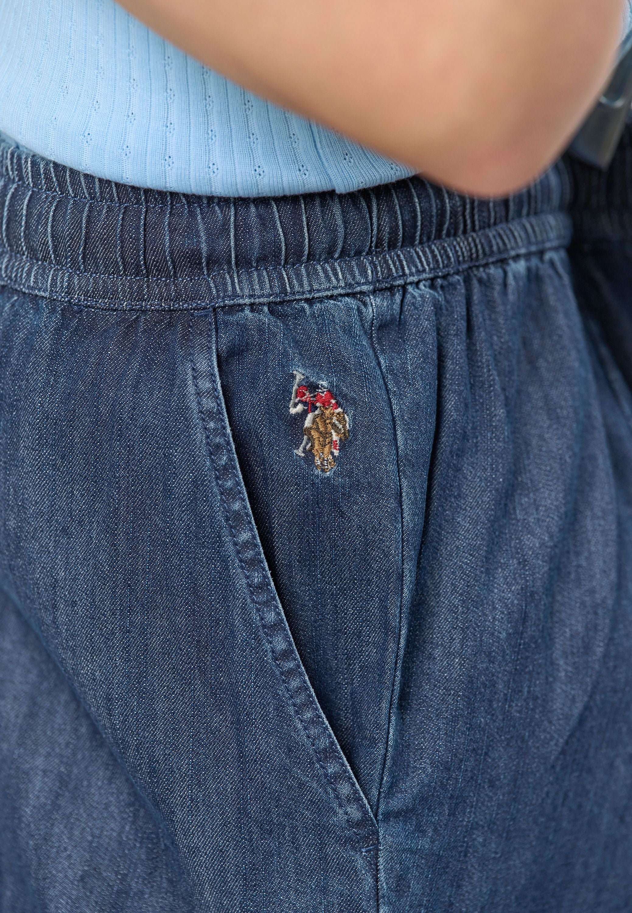 UWMira Pull Up Denim Pants