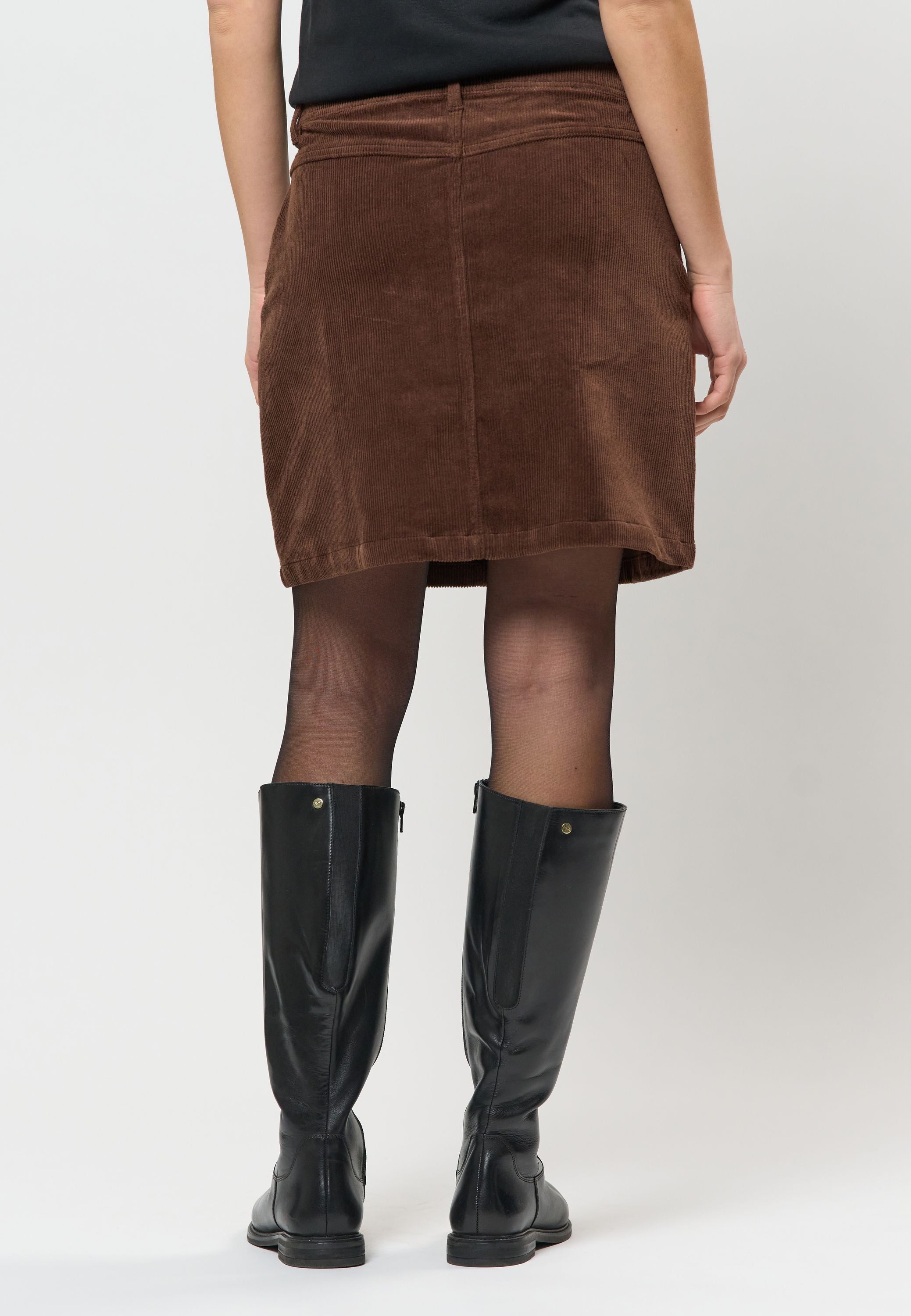 UWNami Skirt