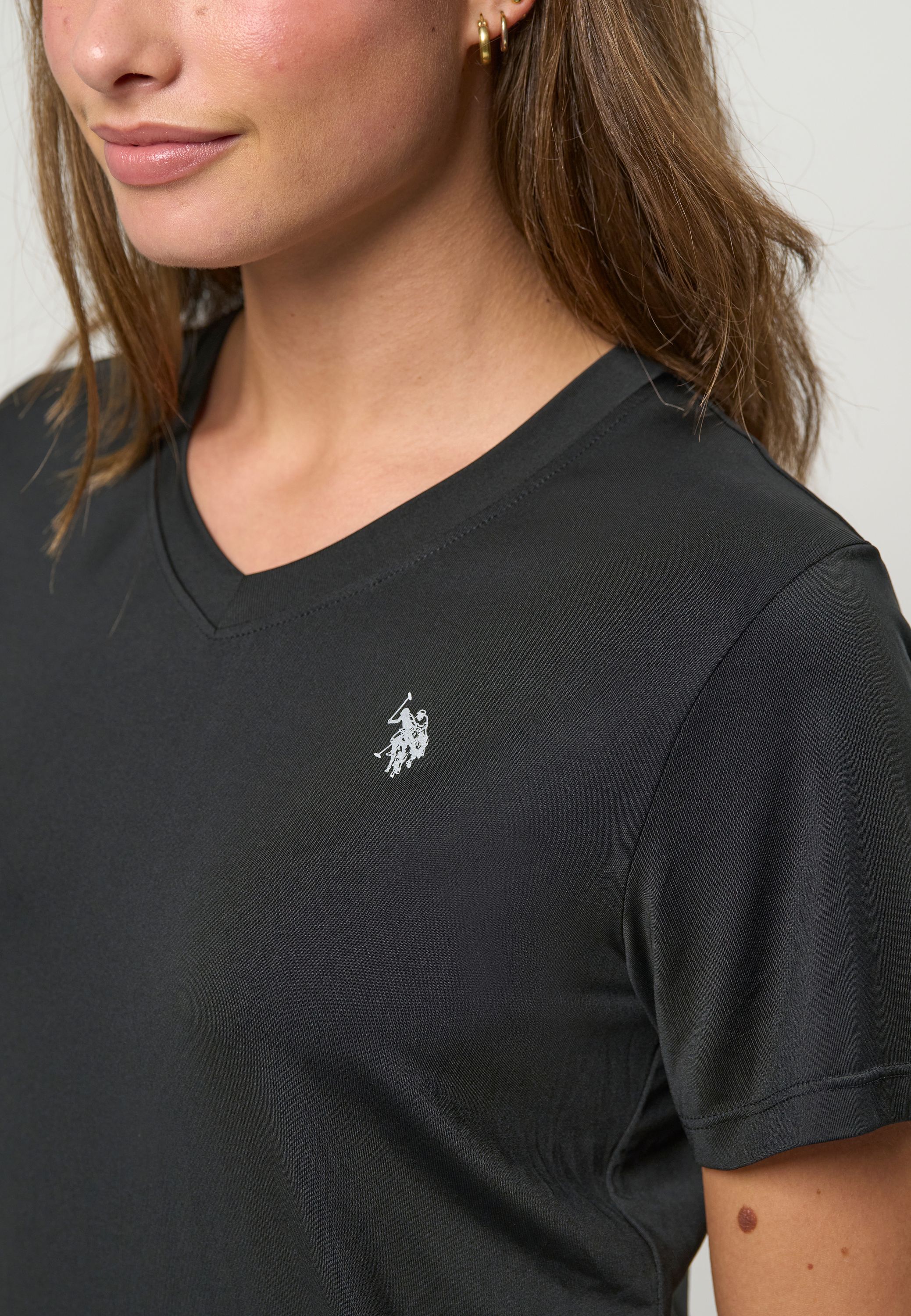 UWMaggi V-neck T-shirt